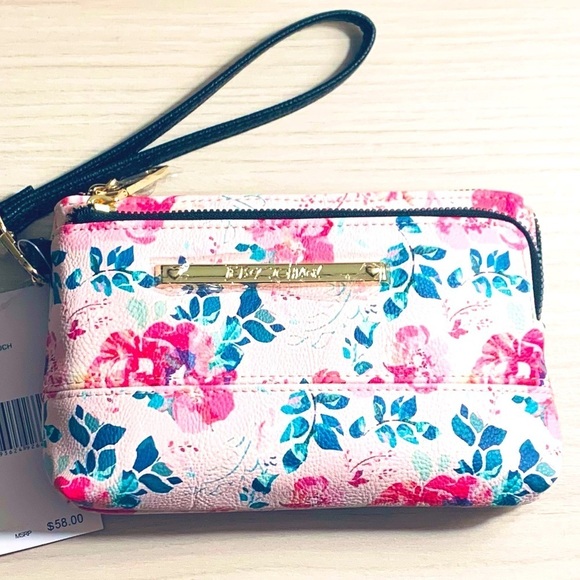 Betsey Johnson Handbags - Betsey Johnson pouch wristlet!